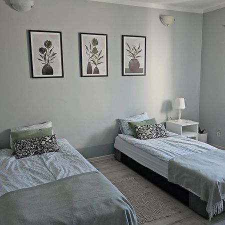 Apartament "Przy Jeziorku" Kętrzyn Eksteriør billede